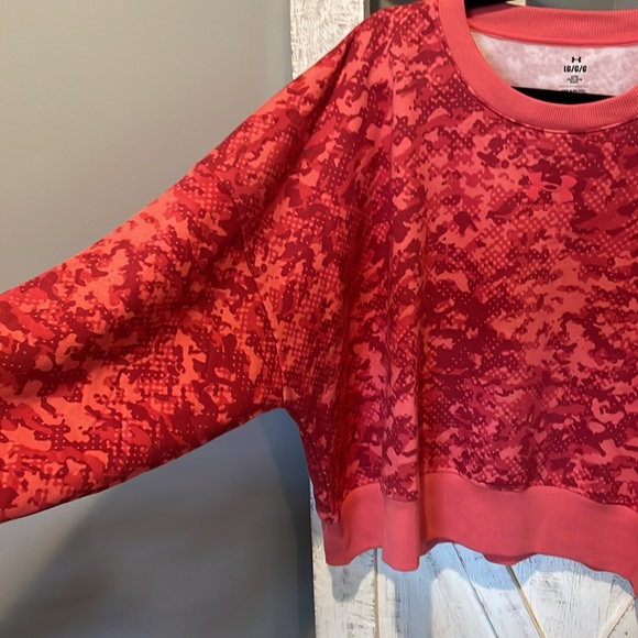 NWT Women’s Under Armour Digital Camo Sweatshirt - Picture 3 of 9